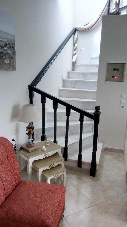 Cute Maisonette No2 On Coastal Sidewalk Nikiti  Exterior foto