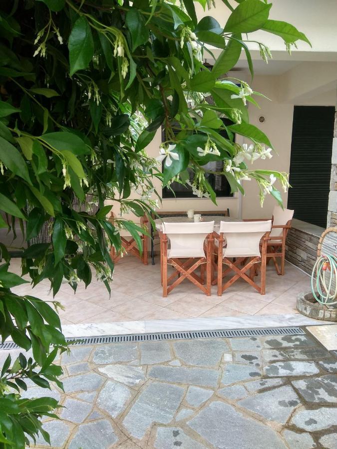 Cute Maisonette No2 On Coastal Sidewalk Nikiti  Exterior foto
